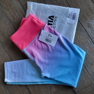 NWT Zyia Firecracker Light n tight leggings Med-6/8